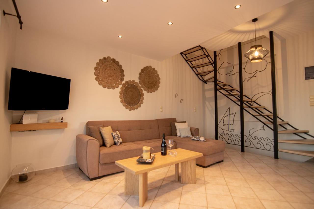 The Island House - Family Size Apt - Overlooking The Aegean - 3 Steps From The Beach Μόχλος Εξωτερικό φωτογραφία