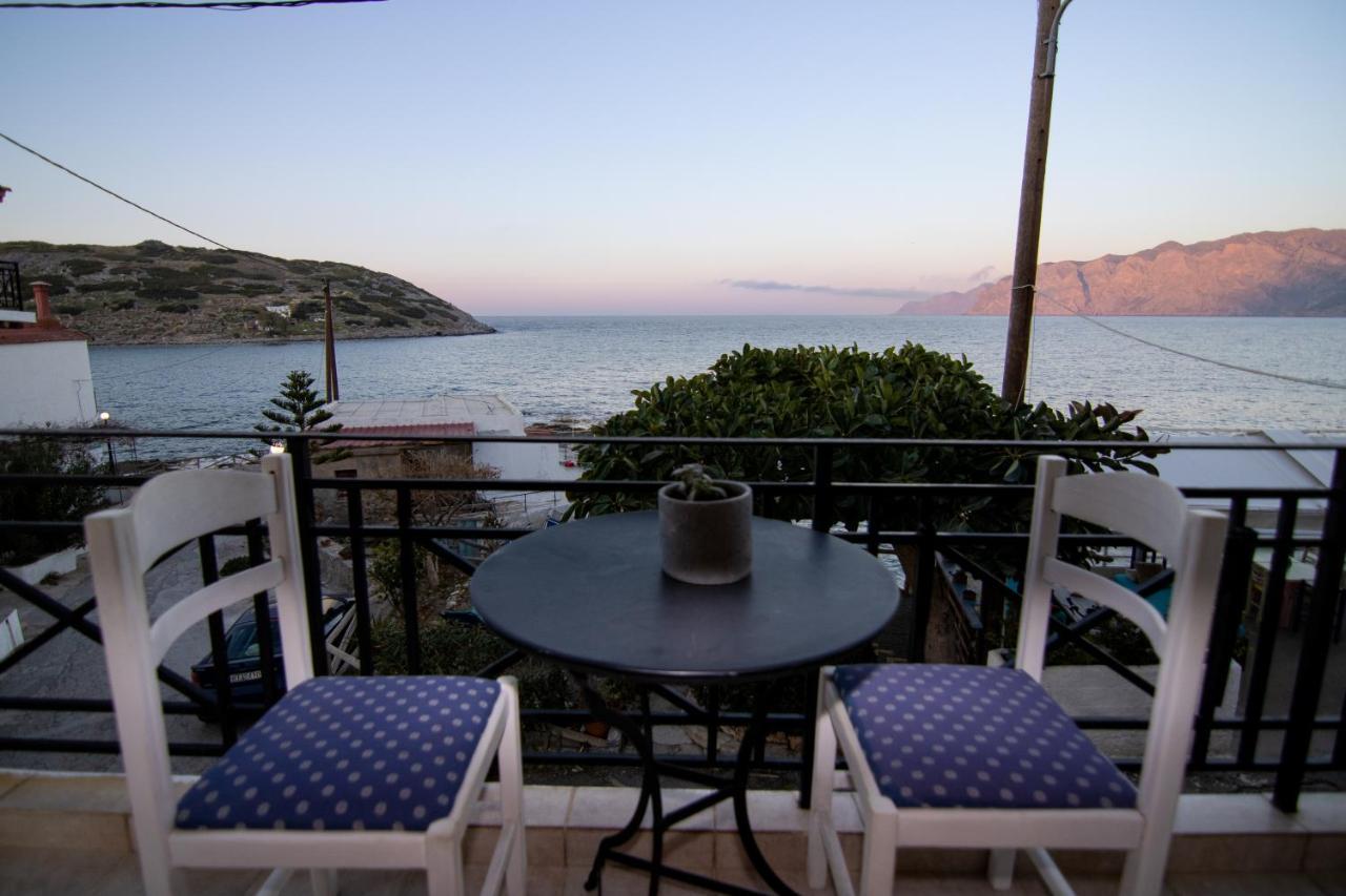 The Island House - Family Size Apt - Overlooking The Aegean - 3 Steps From The Beach Μόχλος Εξωτερικό φωτογραφία