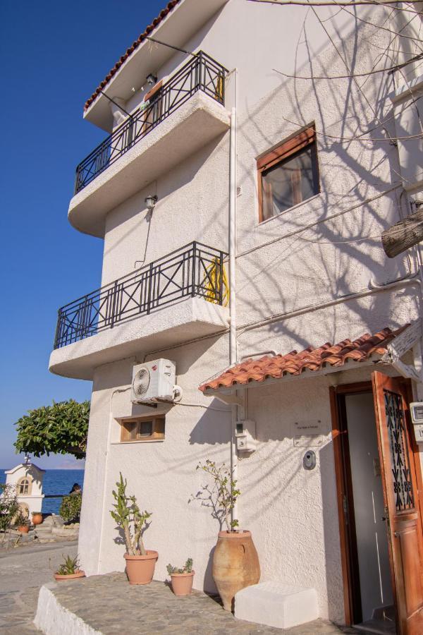The Island House - Family Size Apt - Overlooking The Aegean - 3 Steps From The Beach Μόχλος Εξωτερικό φωτογραφία